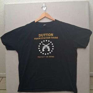 Dutton Train Station Tours T-Shirt - Yellowstone :  2XL : Black